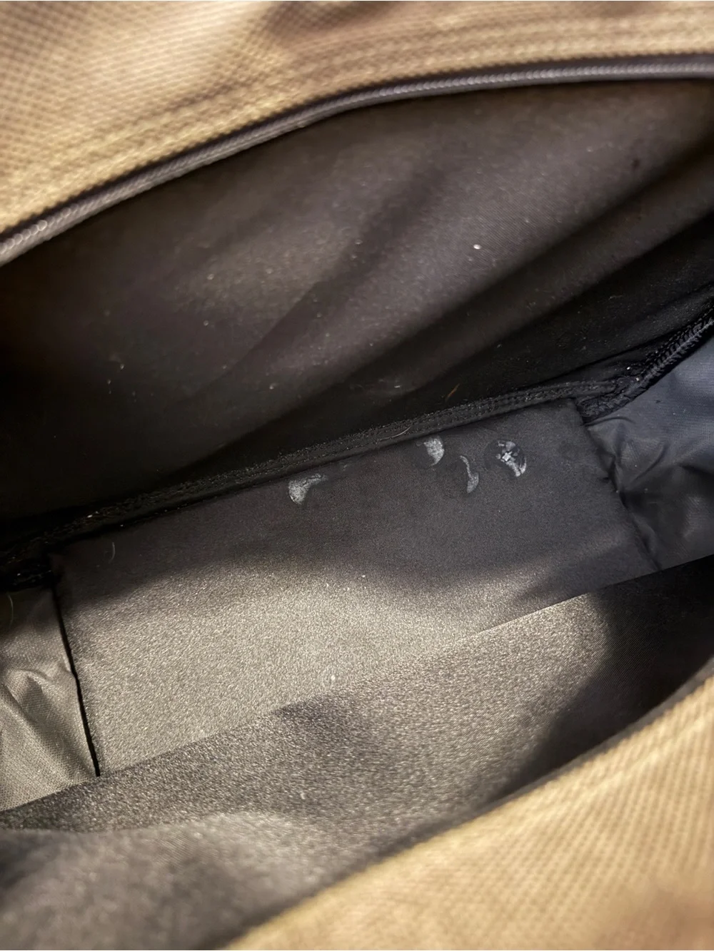 Eddie Bauer 17” compartment